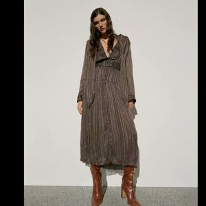 BNWT! Zara belted Printed dress